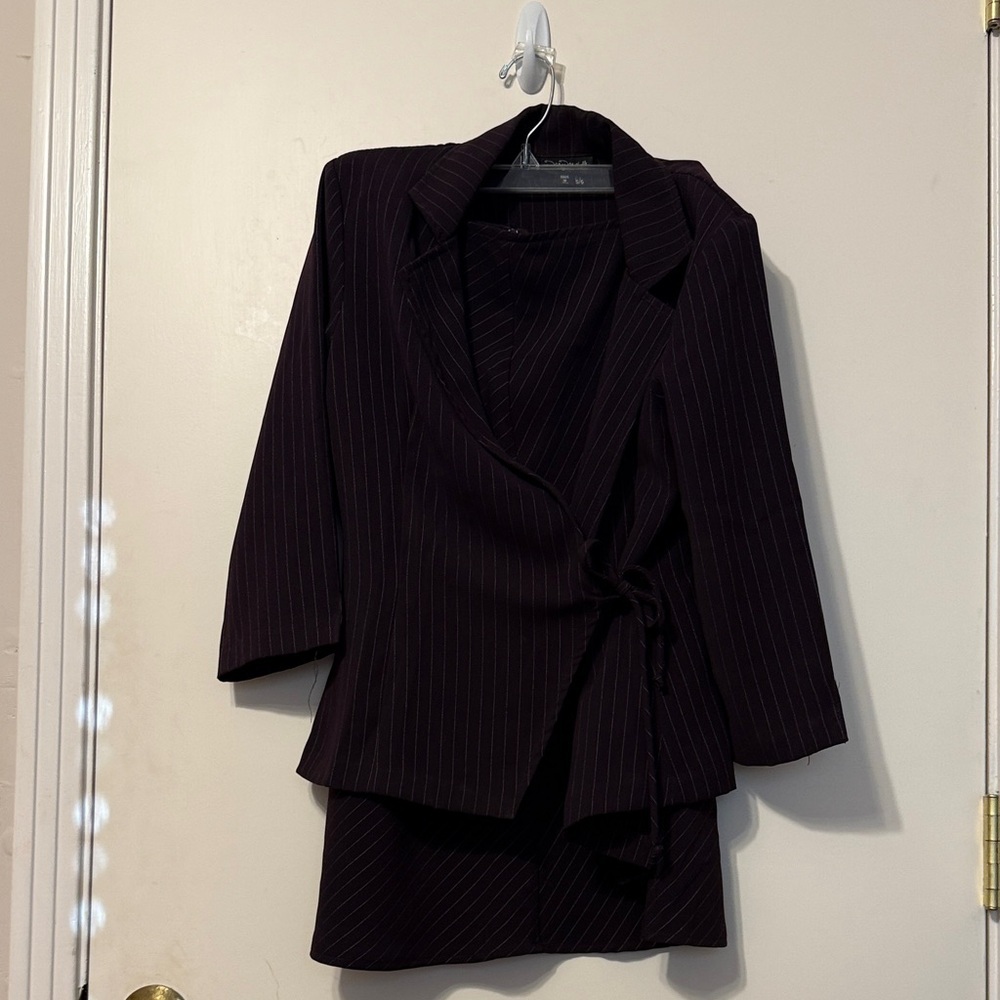 Chic  burgundy Pinstripe Blazer and Skirt Set